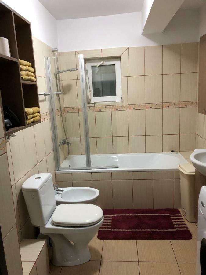 דירות Rîşnov Apartament Antoaneta מראה חיצוני תמונה