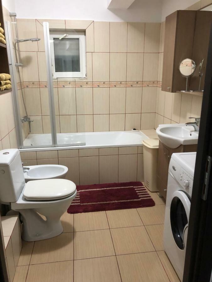 דירות Rîşnov Apartament Antoaneta מראה חיצוני תמונה